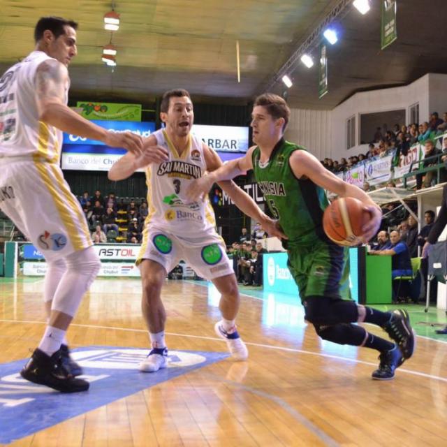 Con el 1 entre ceja y ceja