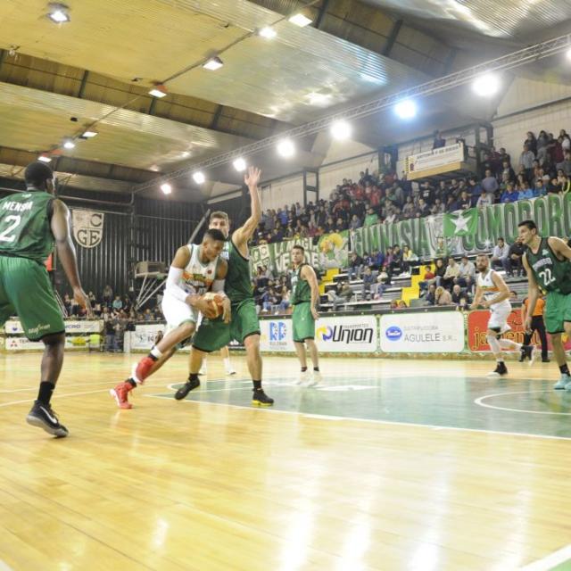 Todos para uno y uno para todos