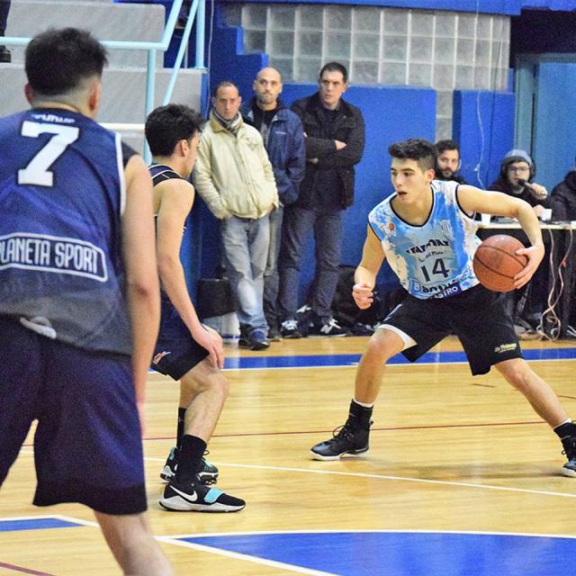 Gimnasia (LP) y Uni�n (Mdp) firmes en U19