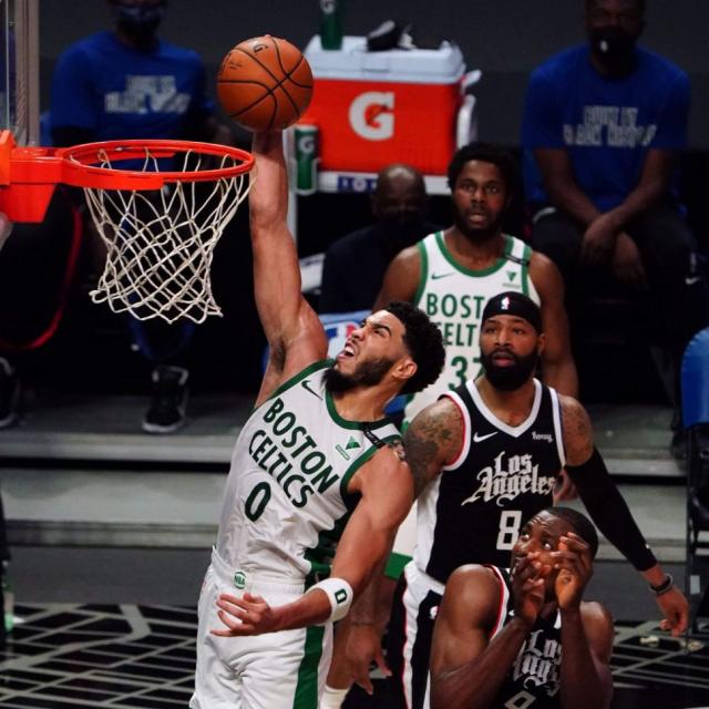 Boston aniquil� a Clippers