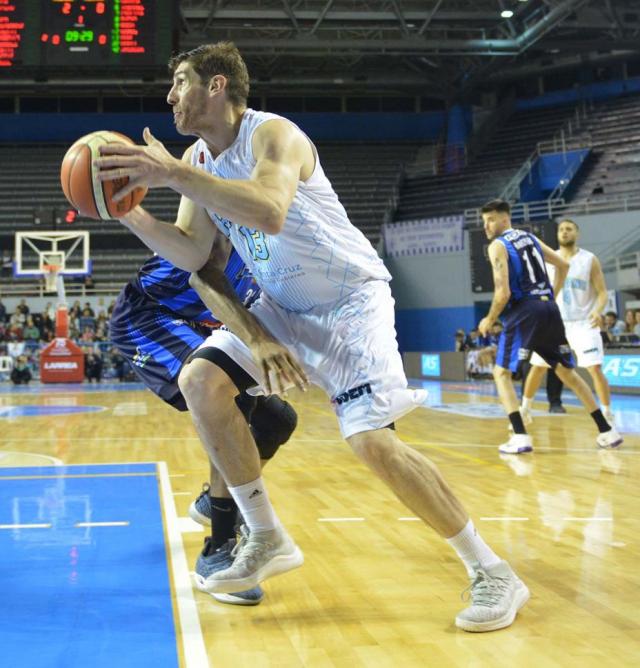 Acomod� los papeles