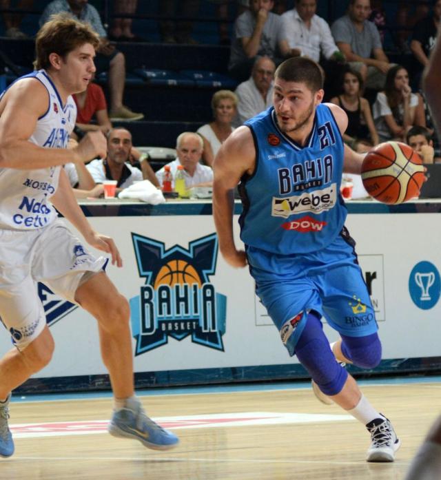 Ag�nico triunfo de Bah�a ante Argentino