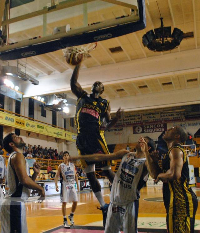 Libertad tuvo m�s resto