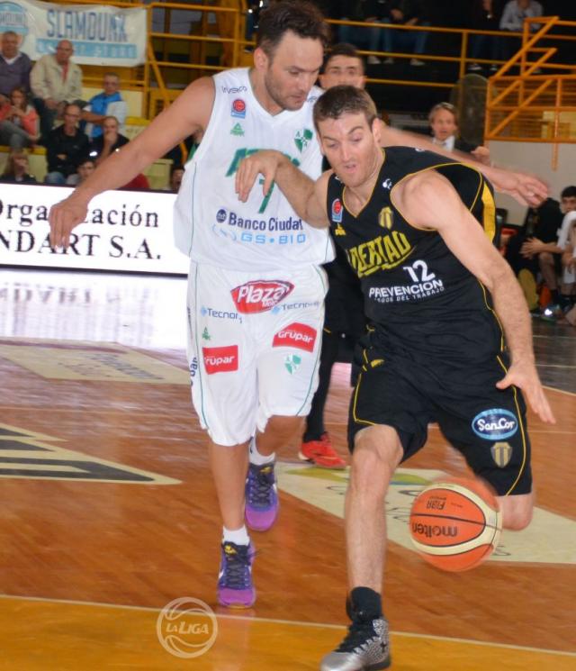 Libertad se sac� la espina ante Atenas