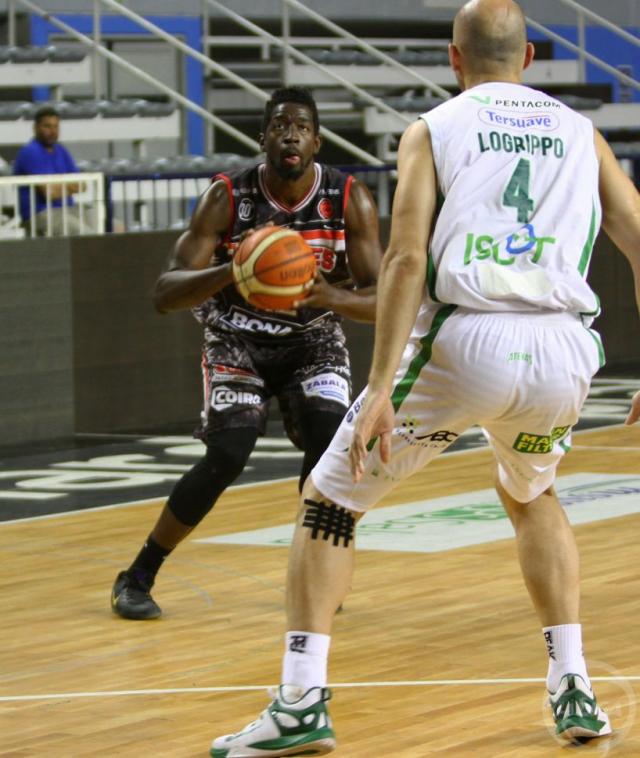 Con poco se qued� con mucho