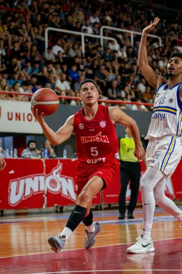 Pase� su jerarqu�a por Santa Fe